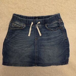 Girls GAP Jean Skirt - Size Large (10/12)